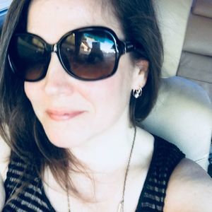 Meet your Posher, Roni